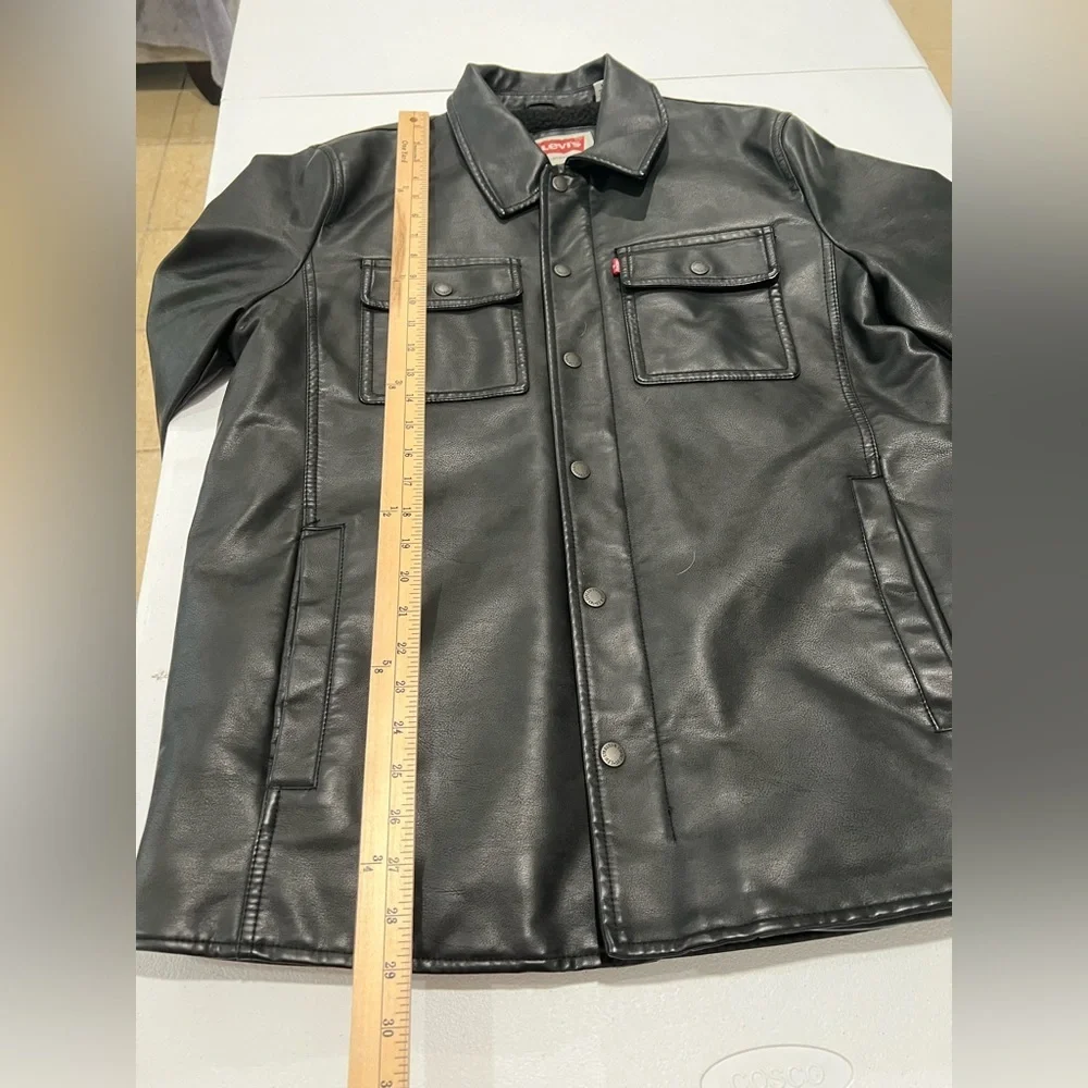 Levi's mens Buffed Cow Faux Leather Hooded Trucker Jacket S-M
